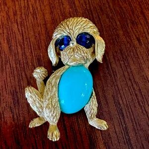 Vintage Trifari Rare Brooh Dog